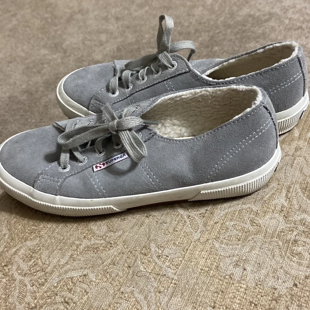 Superga gray tennis shoe!!